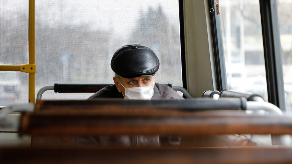 روسيا.. أرقام كورونا اليومية عند أعلى مستوى منذ شهر والوفيات تتخطى الـ18 ألفا