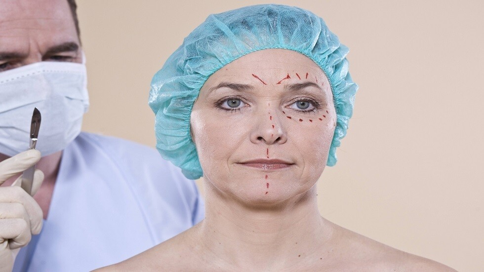 متى نبدأ بمكافحة التجاعيد؟