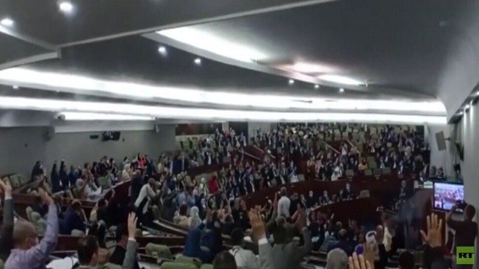 برلمان الجزائر يصدق مشروع التعديل الدستوري