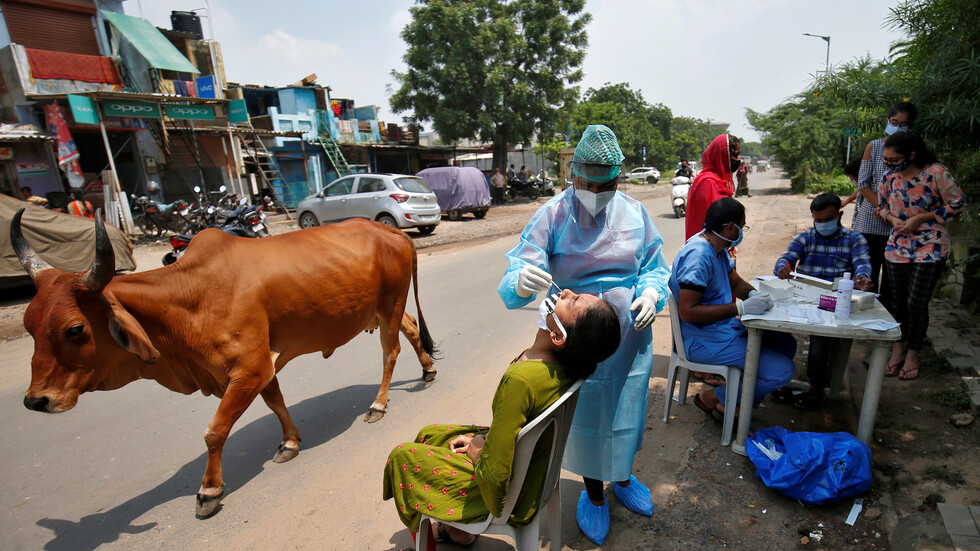 بقفزة حادة جديدة.. الهند تتخطى عتبة الـ4.75 مليون إصابة بكورونا