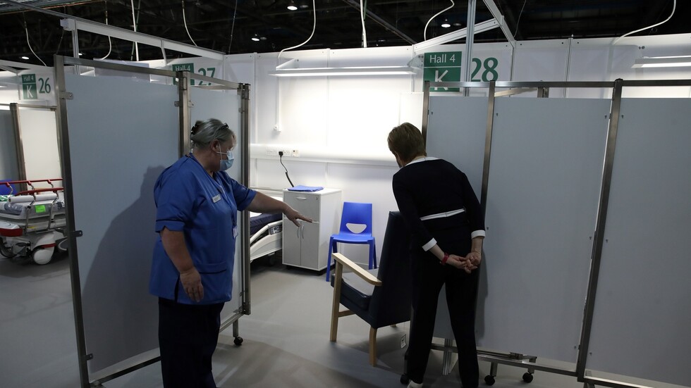 شاب بريطاني: أعيش مع كورونا منذ 6 أشهر!