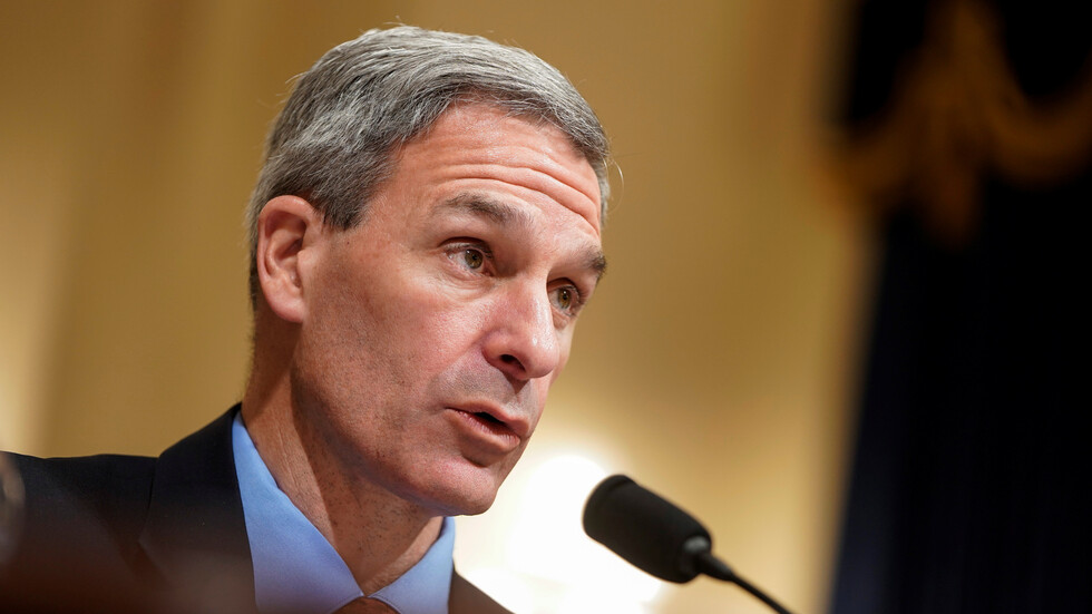 إدارة ترامب تحظر استيراد منتجات إقليم شينجيانغ الإيغوري الصيني