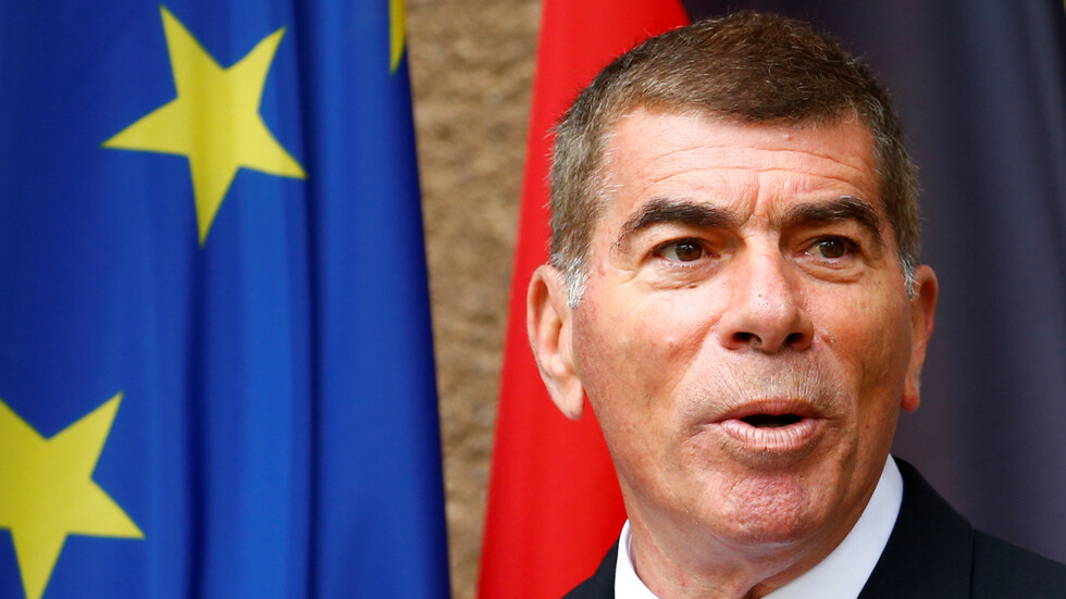 أشكنازي يصف محمد بن زايد بـ