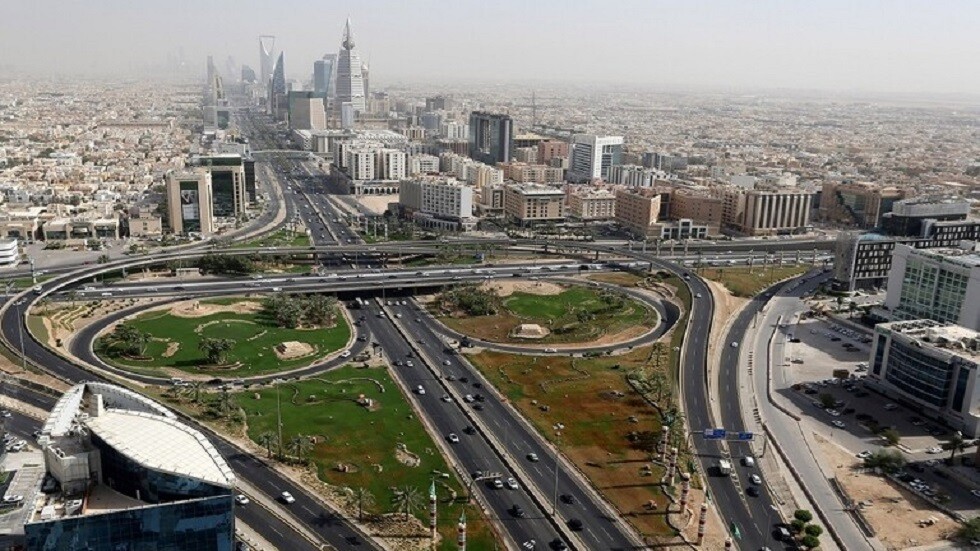 السعودية.. أمير جازان يعزي في شيخ قبيلة آل عيسى بني حمد