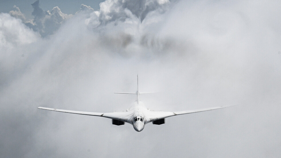 قاذفتان روسيتان من نوع