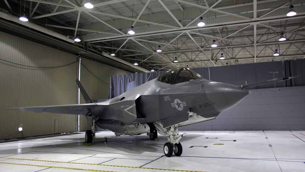 رويترز عن مصادر مطلعة: مساع لاتفاق بشأن صفقة بيع مقاتلات 