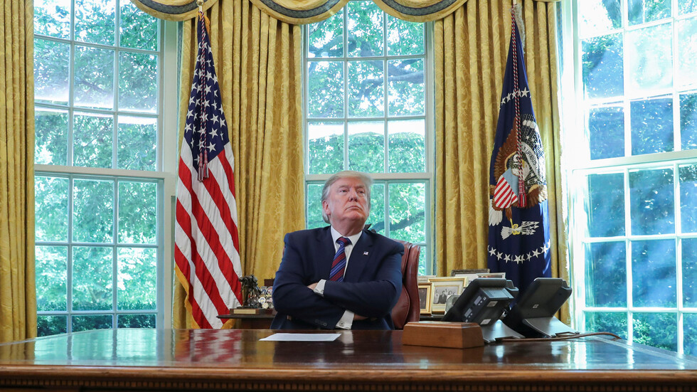 ترامب يفرض عقوبات على "الروم" و"السيغار" من كوبا