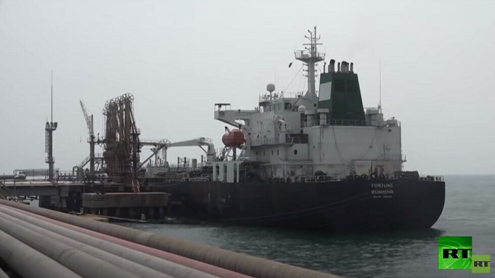 إيران وفنزويلا.. "الأصفر مقابل الأسود"