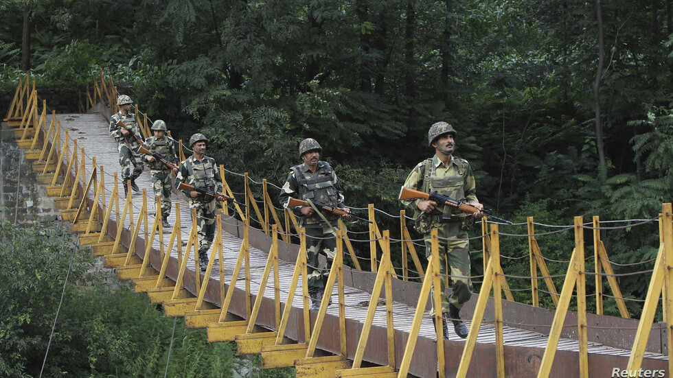 باكستان: مقتل شخصين وإصابة 4 بنيران هندية في كشمير