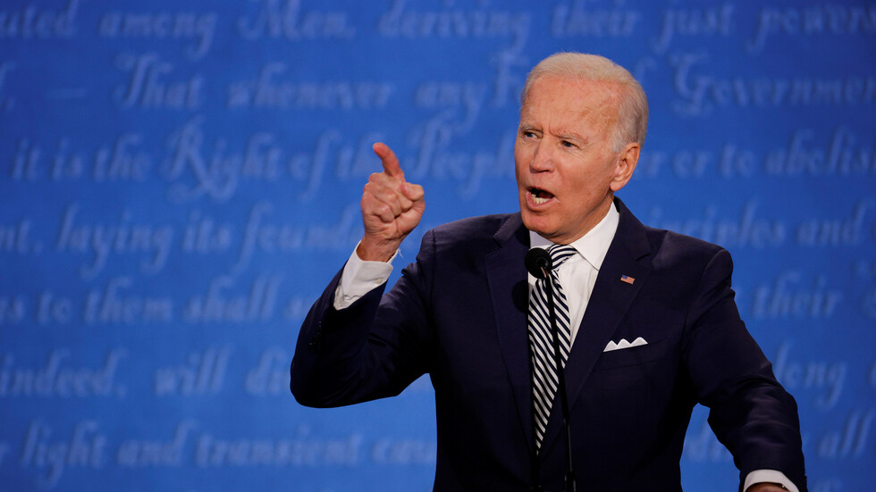 في أول مناظرة.. بايدن ينعت ترامب بـ"جرو بوتين"