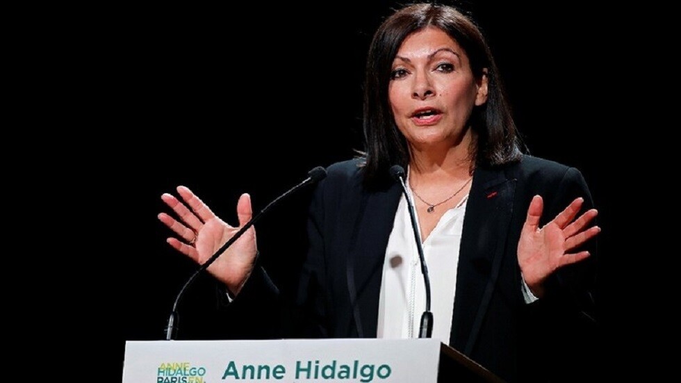 عمدة باريس تعتذر عن المشاركة في قمة 