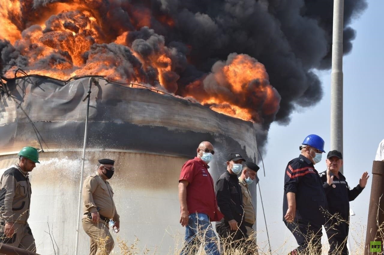 السلطات العراقية: حريق خزان النفط نتج عن عاصفة رعدية