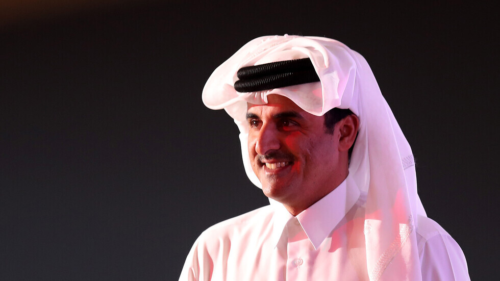 أمير قطر يوجه بإرسال مساعدات عاجلة إلى السودان