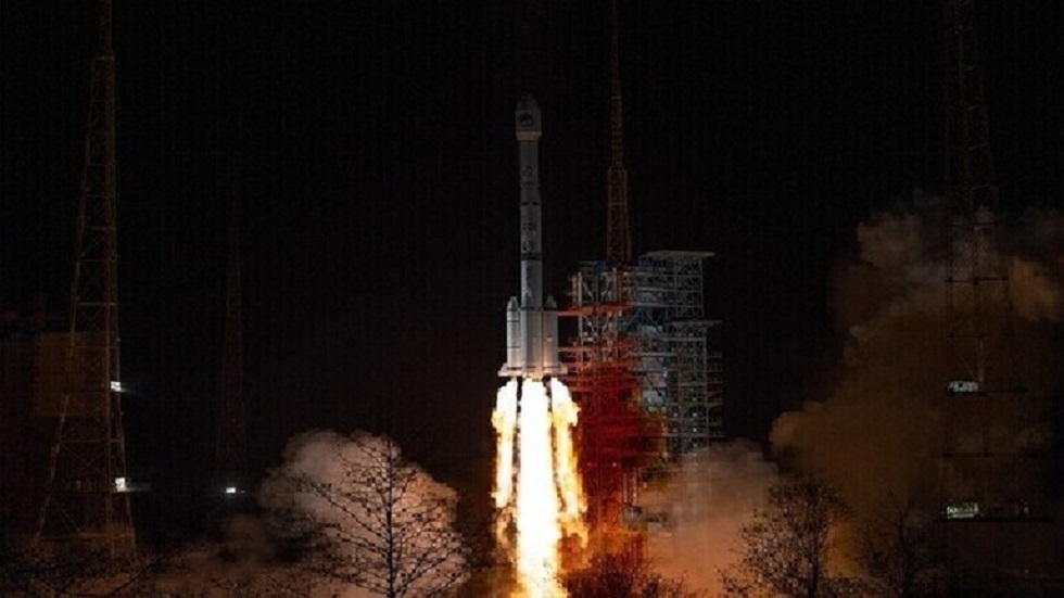 عودة المركبة الفضائية الصينية المتعددة الاستخدام إلى الأرض