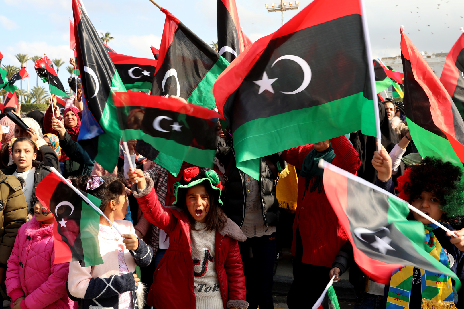 المشاركون في المشاورات الليبية في يومها الثاني: نسعى لإيجاد حل سياسي سملي للنزاع