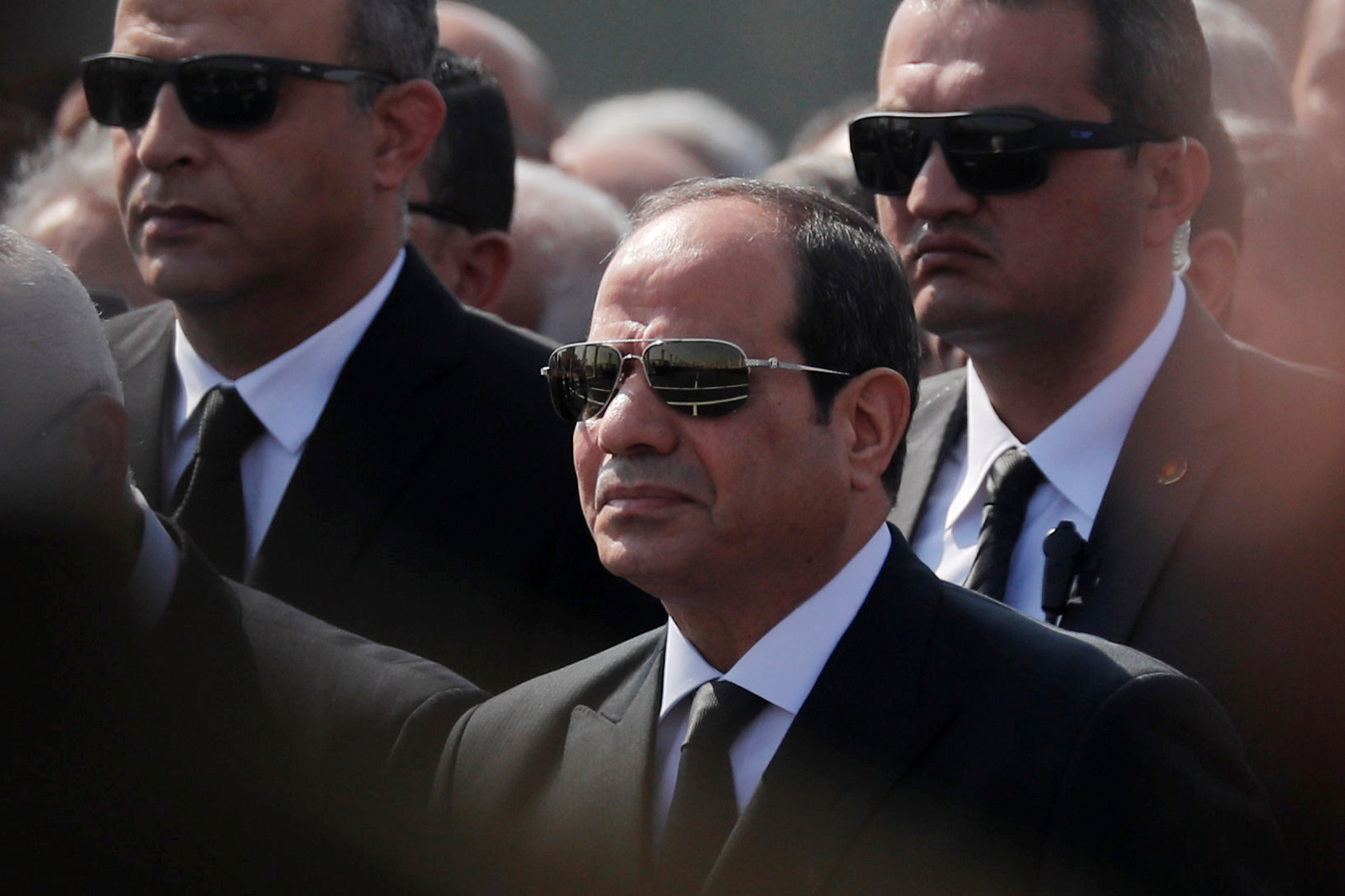 السيسي يصدر قرارا بتخصيص قطع أراض للجيش المصري