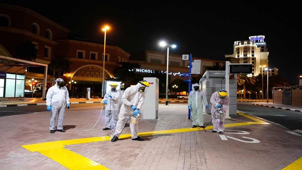 وزارة الصحة الإماراتية تكشف أسباب الزيادة الكبيرة في إصابات كورونا