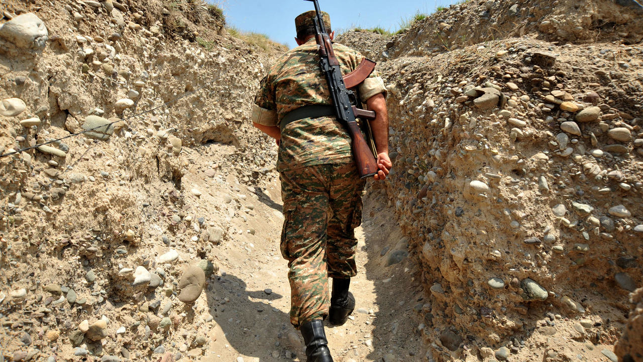 أرمينيا تتهم تركيا بنقل مقاتلين أجانب إلى أذربيجان