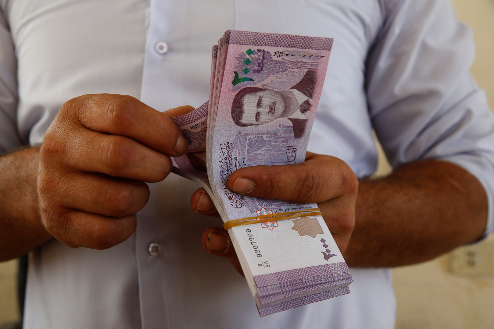 مصرف سوري يستأنف منح القروض الشخصية ويرفع سقف الإقراض