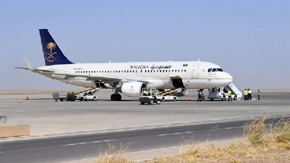 الطيران السعودية تسير أولى رحلاتها إلى الخارج