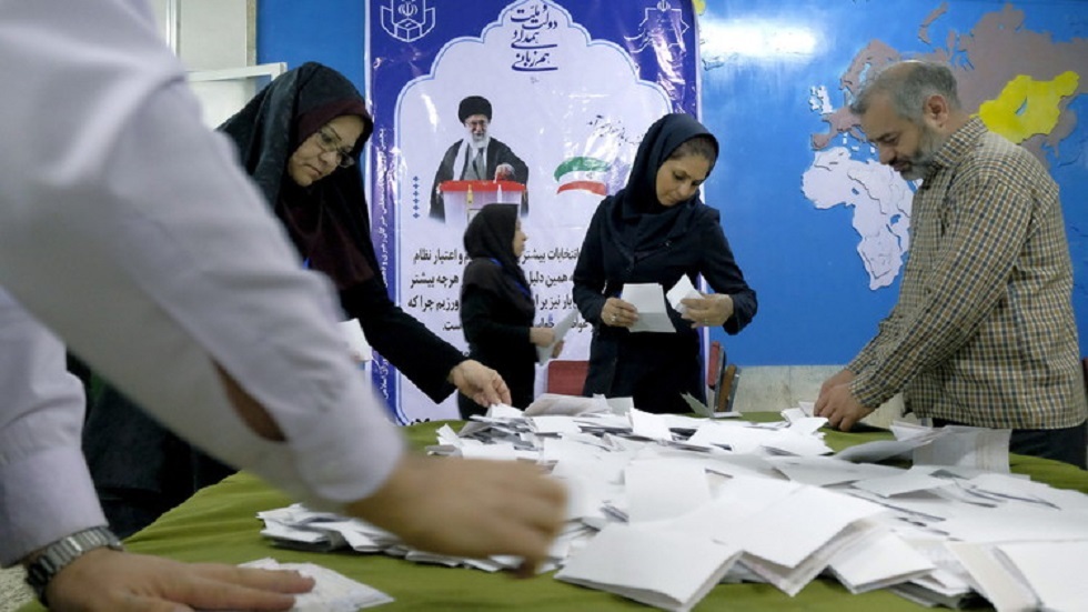 إيران تدرس تعديلات على قانون الانتخابات الرئاسية للبلاد