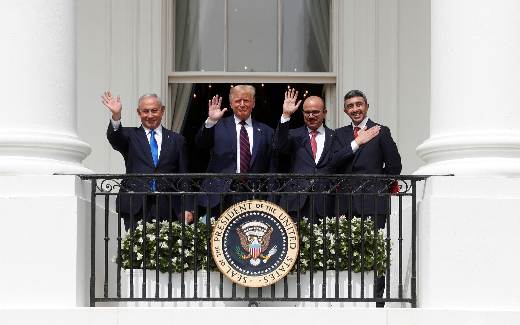 ترامب قرّب الإمارات والبحرين من إسرائيل