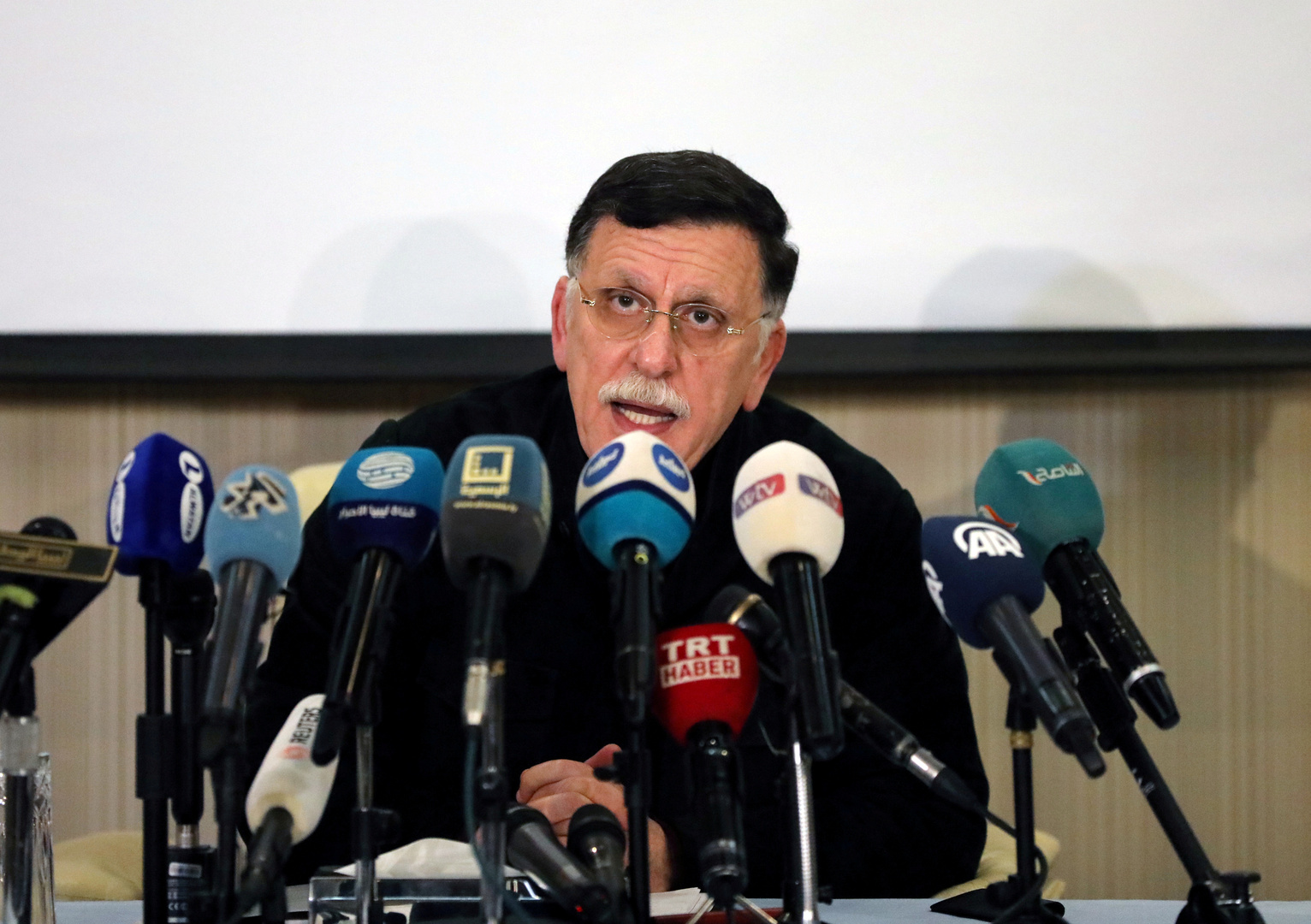 قزيط: السراج سيقدم استقالته مع توجهات دولية لتشكيل مجلس رئاسي