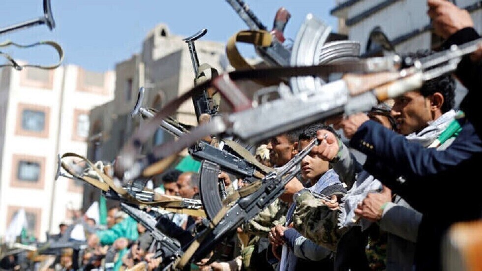 الحوثيون يعلنون إصابة 