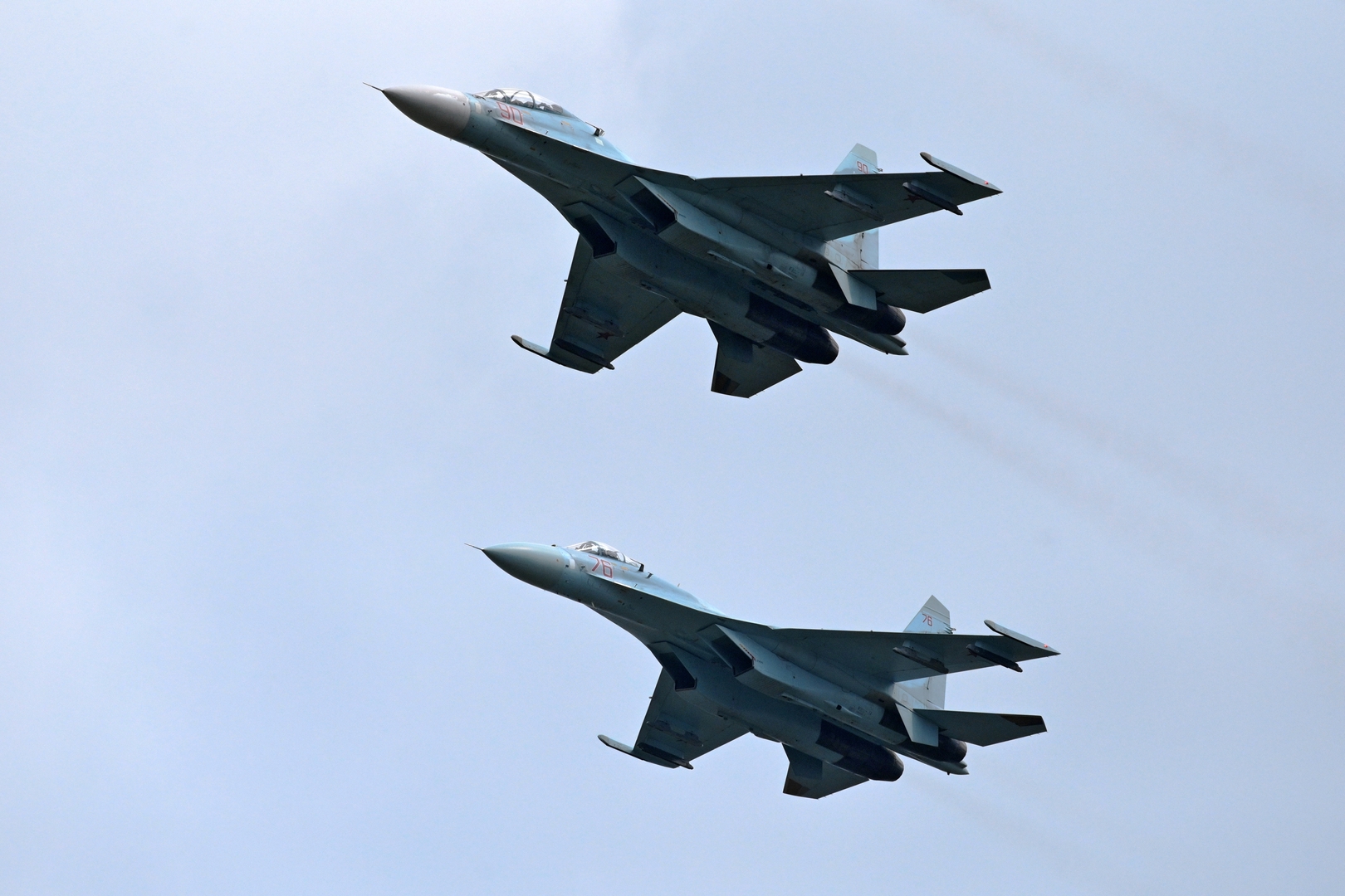 مقاتلة روسية تعترض طائرتين عسكريتين أمريكية وبريطانية فوق البحر الأسود