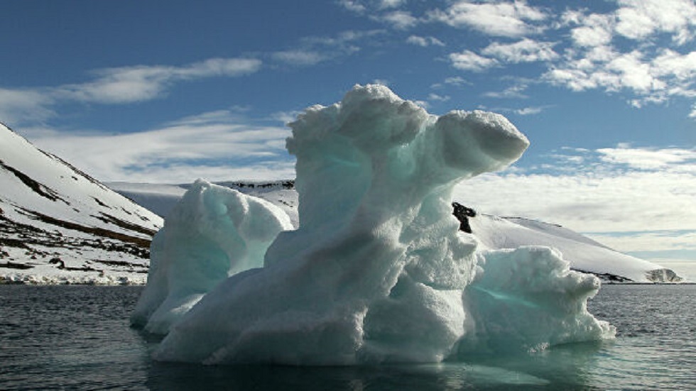 تقلص مساحة الجليد البحري في القطب الشمالي إلى الحد السنوي الأدنى