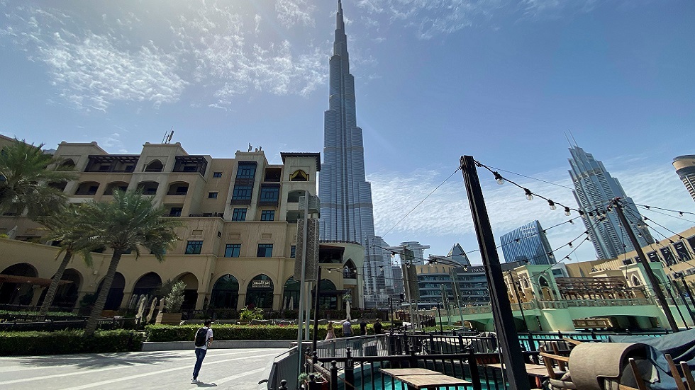 الإمارات تستأنف إصدار التأشيرات للأجانب عدا تصاريح العمل