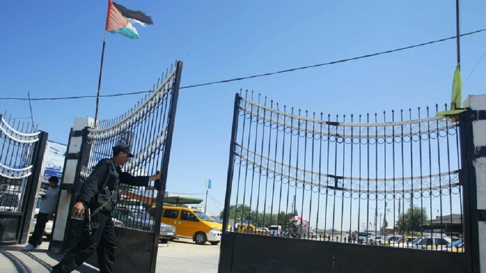 الأمن المصري يفرج عن 3 فلسطينيين