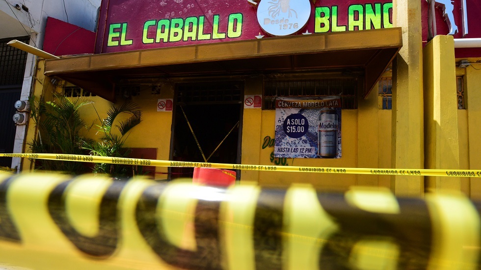 بينهم نساء.. 11 قتيلا بمذبحة في حانة مكسيكية