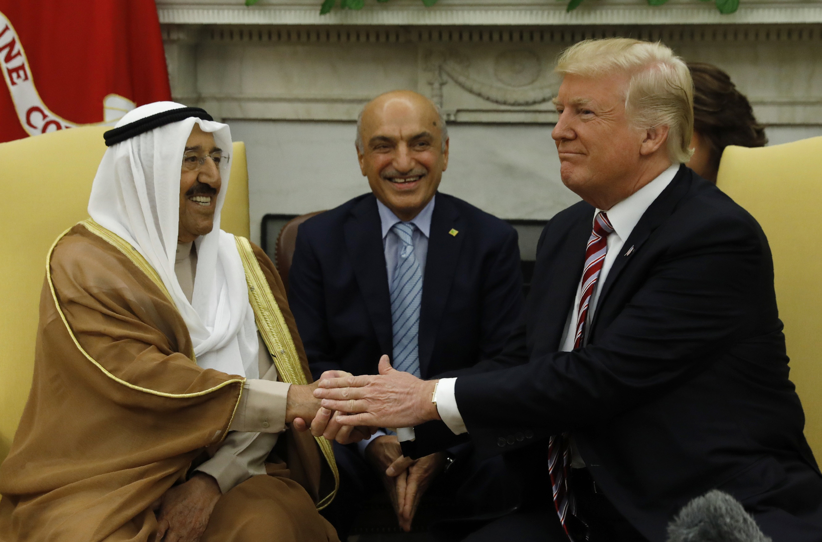 ترامب يعزي في أمير الكويت ويدعو كل دول الخليج للعمل من أجل 