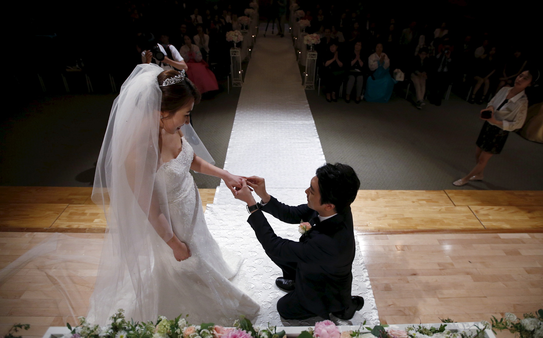 كوريا الجنوبية.. الرجال أنصار للزواج والنساء نصيرات للعزوبية!