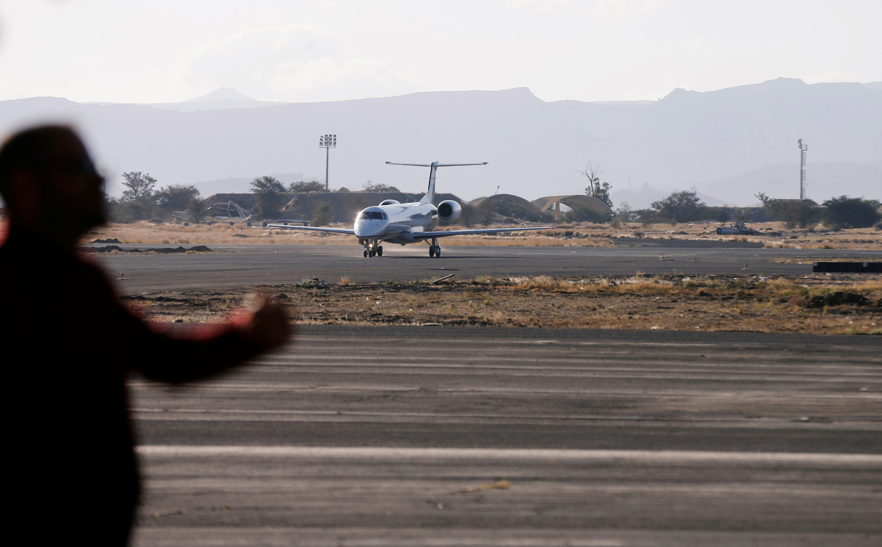 الأمم المتحدة تجري مفاوضات مع الحوثيين لإعادة فتح مطار صنعاء