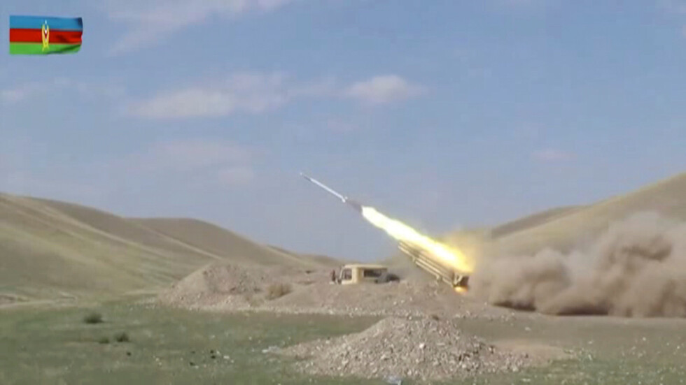 أذربيجان تعرض مشاهد لتدمير أرتال عسكرية في قره باغ