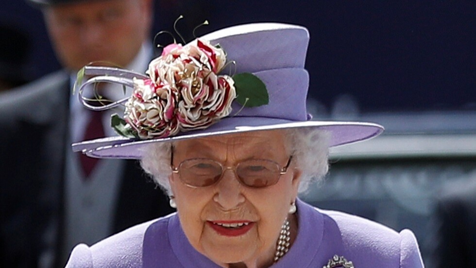 بسبب كورونا.. ملكة بريطانيا تلغي الفعاليات الكبيرة في القصور هذا العام