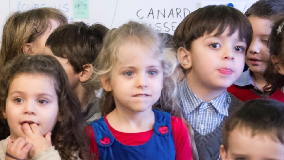 الجزائر تؤجل افتتاح الموسم الدراسي بسبب وباء كورونا