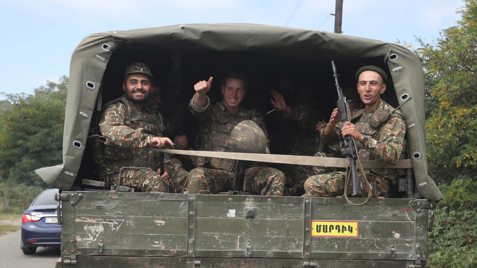 أرمينيا تضع قواتها في حالة التأهب القصوى وسط التصعيد في قره باغ