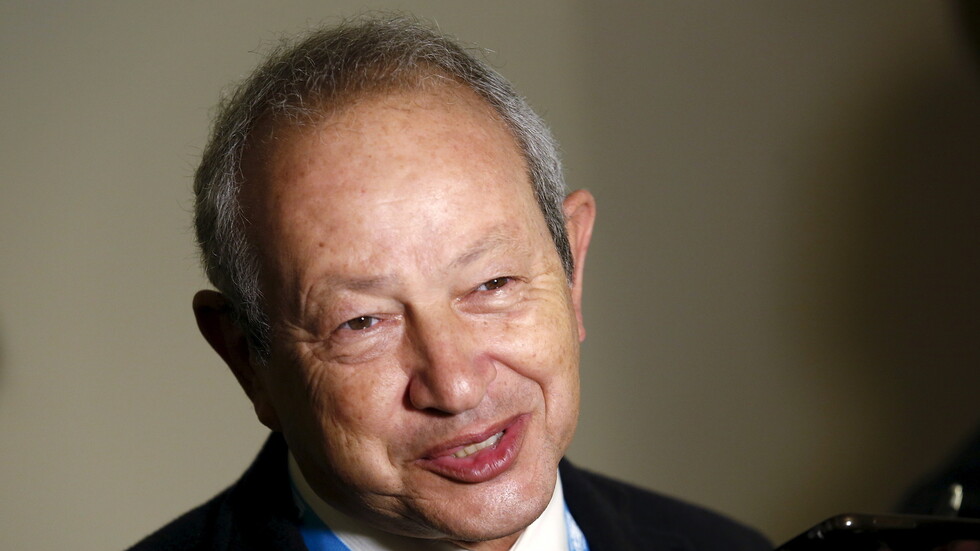 مصر.. الملياردير نجيب ساويرس يطالب الحكومة بمنع أجهزة 