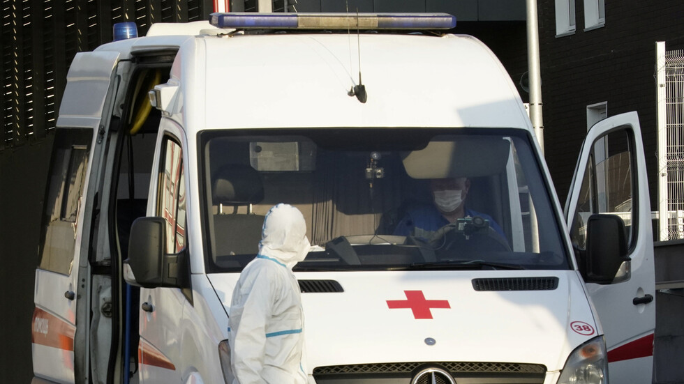 روسيا تسجل 9859 إصابة جديدة بفيروس كورونا و174 وفاة خلال الساعات الـ24 الماضية