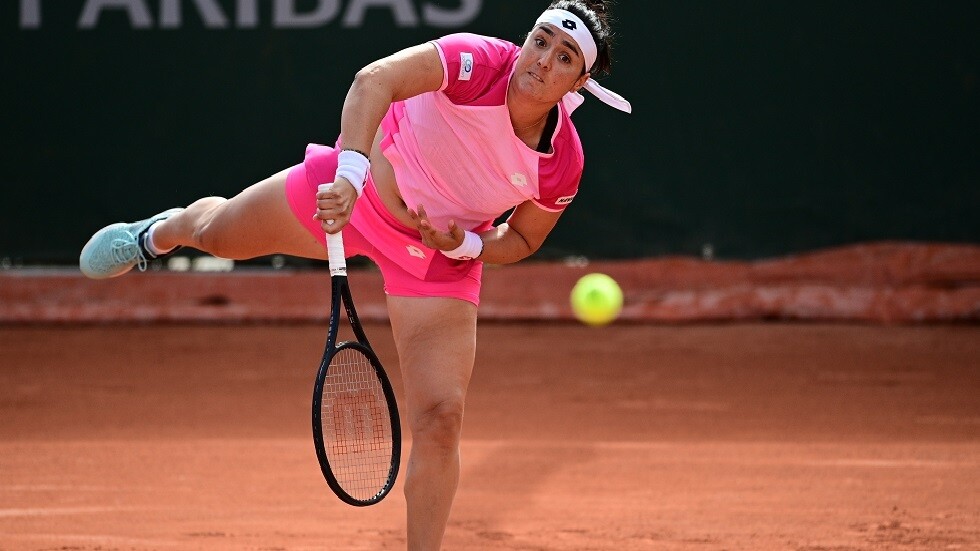 التونسية أنس جابر تواصل كتابة التاريخ في "رولان غاروس"