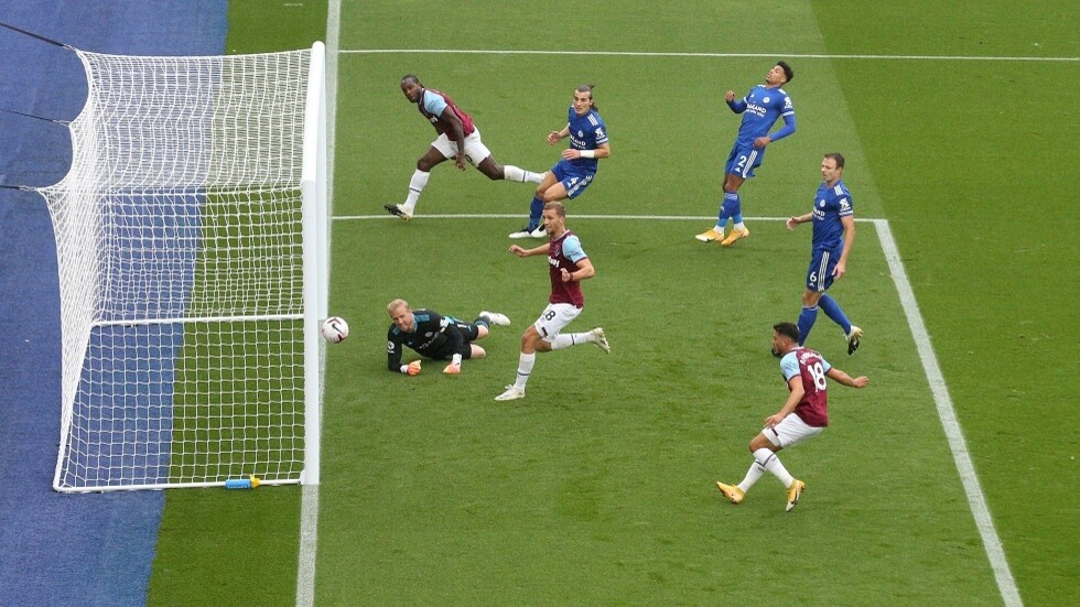 وست هام يونايتد  يروض 