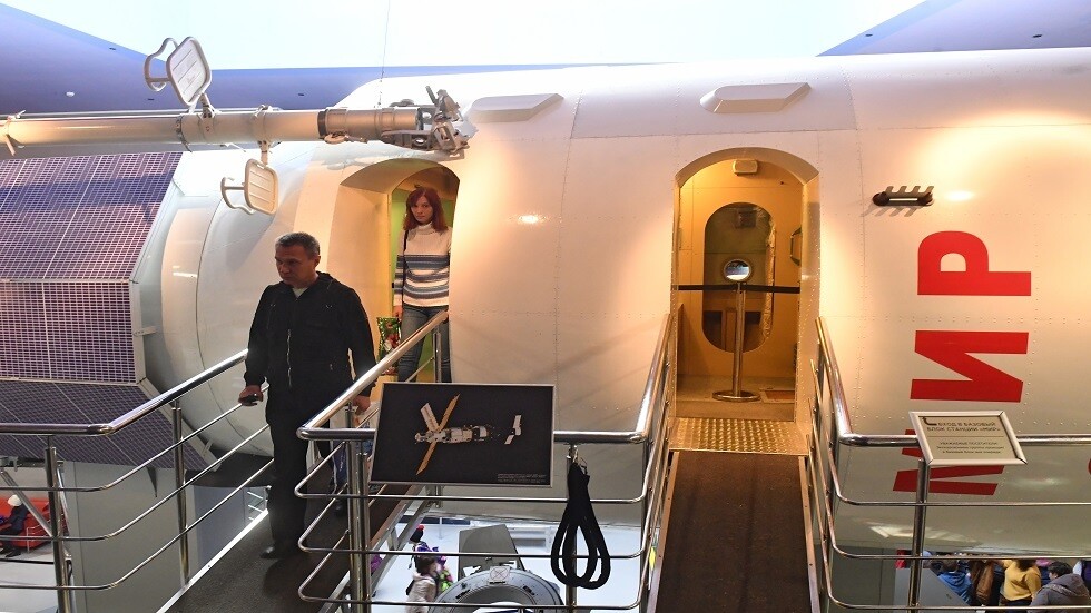 روسيا بصدد إنشاء محطة مدارية جديدة