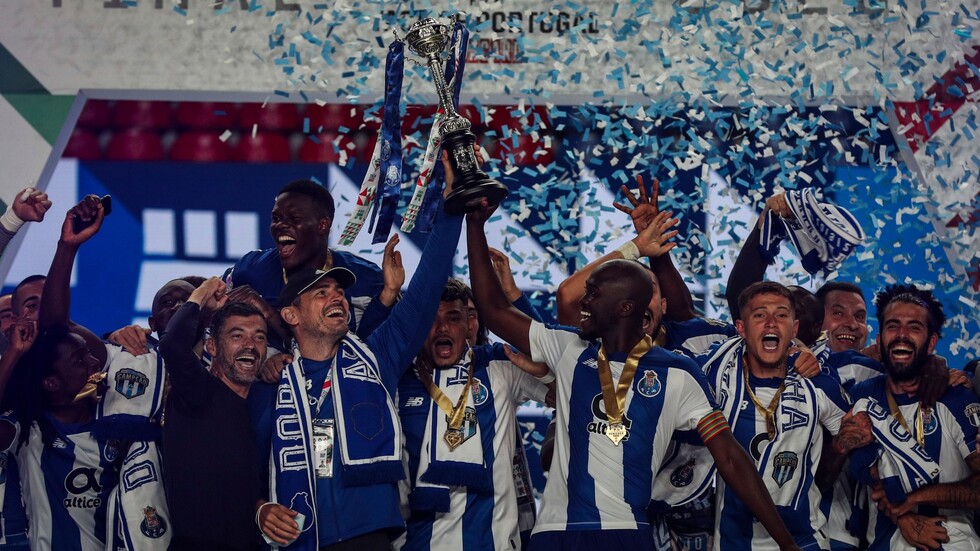 باريس سان جيرمان يستعير من بورتو لتعزيز وسطه