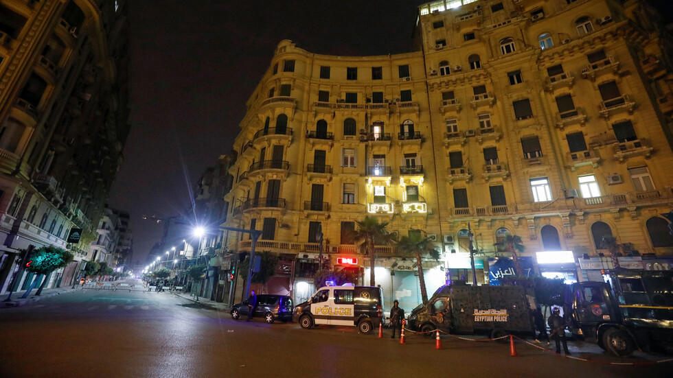 مصر.. الكشف عن هوية "عنتيل التجمع" وسر اختياره زوجات المشاهير والأثرياء