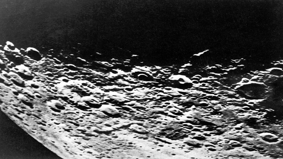 عالم ياباني يقترح إنشاء مدن في كهوف بركانية قمرية