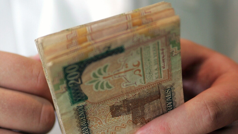 السعودية تحاكم قاضيا والأخير يعلق