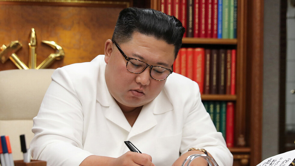 كيم جونغ أون يغيب عن زيارة قصر الشمس قبل يوم من عيد تأسيس الحزب الحاكم